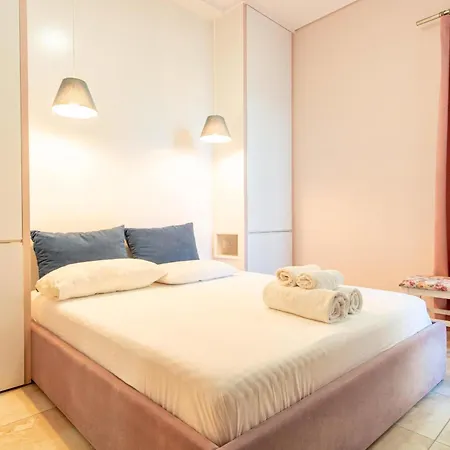 E Bardhe Hotel Sarandë