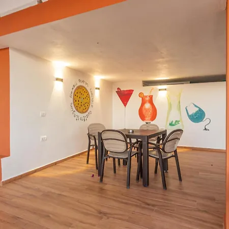 Hotel E Bardhe Sarandë