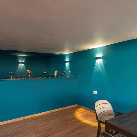 Hotel E Bardhe