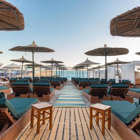 Hotel E Bardhe Sarandë